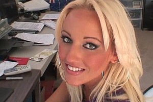 国产美脚深喉vk